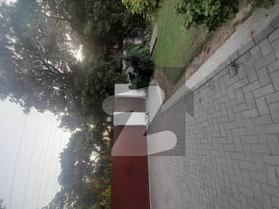 MODEL TOWN (H BLOCK) 3 KANNAL PLOT FOR SALE BEST OPPORTUNITY FOR INVESTMENT