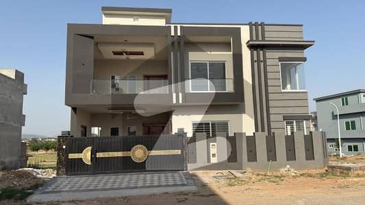 Investor & Family Choice Ready Full House in Gulberg Residencia Islamabad