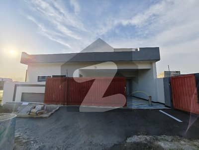 Single Storey End corner House for Sale Single Storey End corner House for Sale