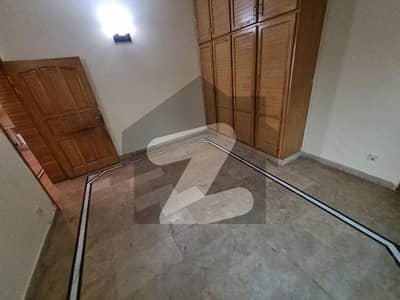 جی ۔ 11 اسلام آباد میں 5 کمروں کا 7 مرلہ مکان 2.35 لاکھ میں کرایہ پر دستیاب ہے۔
