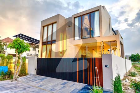 ARCHITECTURAL MASTERPIECE! STUNNING 1 KANAL HOUSE FOR SALE IN DHA PHASE 7