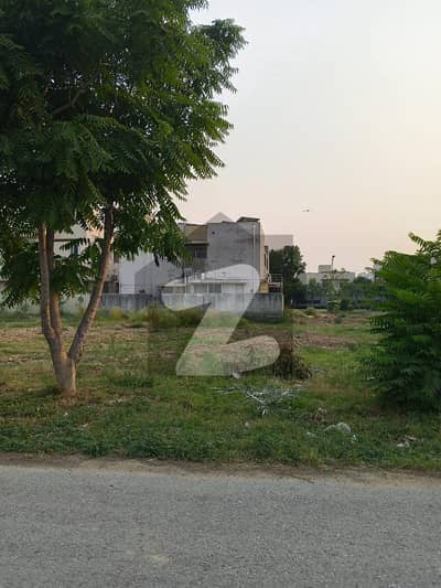10 MARLA TOP LOCTION PLOT FOR SALE DHA PHASE 7