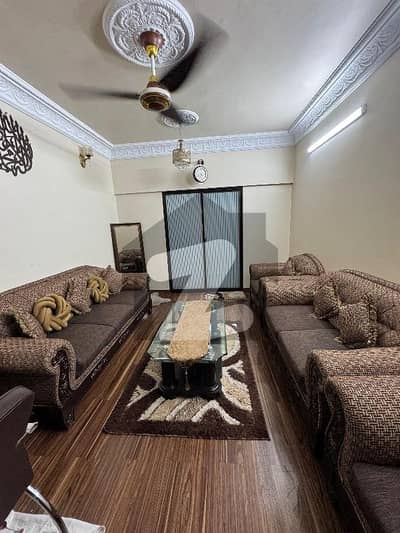 گارڈن ایسٹ جمشید ٹاؤن,کراچی میں 3 کمروں کا 6 مرلہ فلیٹ 2.4 کروڑ میں برائے فروخت۔