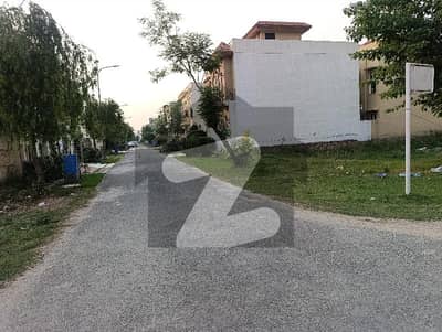 5 Marla Corner Plot Available for Sale in Phase 9 Town Prime Location