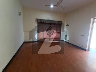 10 Marla house available for Rent in DHA Phase 3 Lahore