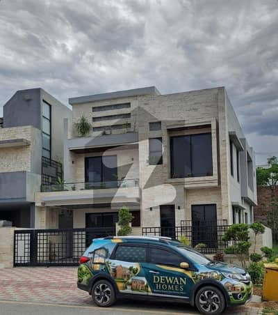 10 Marla Brand new owner built house in dha 3