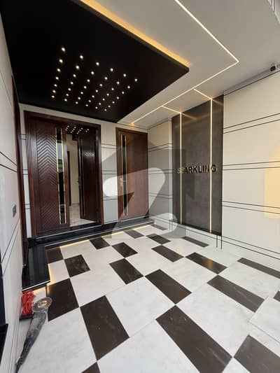 5 MARLA FULL HOUSE AVAILABLE FOR RENT IN CENTRAL PARK HOUSING SCHEME LAHORE 5 MARLA FULL HOUSE AVAILABLE FOR RENT IN CENTRAL PARK HOUSING SCHEME LAHORE