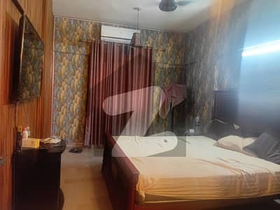 سحر کمرشل ایریا ڈی ایچ اے فیز 7,ڈی ایچ اے ڈیفینس,کراچی میں 3 کمروں کا 5 مرلہ فلیٹ 90.0 ہزار میں کرایہ پر دستیاب ہے۔