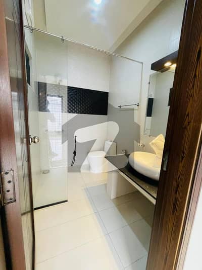 10 MARLA BRAND NEW FIRST FLOOR AVAILABLE FOR RENT