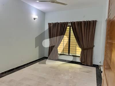 5 Marla Ground Floor For Rent