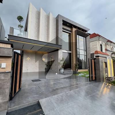 1 Kanal Fully Furnished Luxury House With Modern Amenities, High Quality Interiors And A Comfortable Lifestyle.