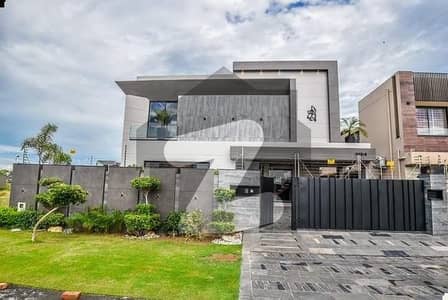 1 KANAL ELEGANT AND FULLY MAINTAINED SUPER HOT LOCATED BUNGALOW IS AVAILABLE IN THE BEST BLOCK OF DHA PHASE 7 LAHORE.