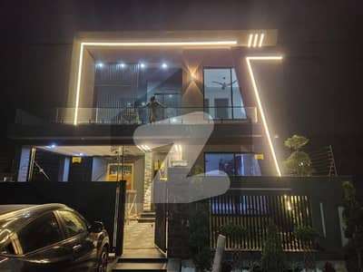 10 Marla Brand New Luxury House For Sale In Bahria Town Lahore.