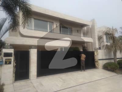 SYED BROTHERS PROUDLY OFFERS: 1-Kanal Elegant And Fully Maintained Bungalow Is Available In The Best Block Of DHA Lahore.