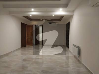 SYED BROTHERS PROUDLY OFFERS: 1-Kanal Elegant And Fully Maintained Bungalow Is Available In The Best Block Of DHA Lahore.