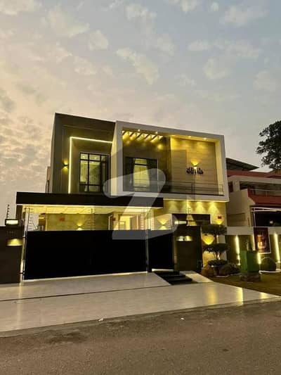 Top City City 10 Marla house for sale