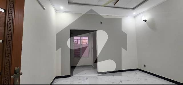 5 Marla full house for Rent near to markaz and family park