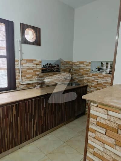 2 Bed DD Flat For Rent  Park view 3rd Floor  900 square feet boundary Wall pani, Electric,Gas no issue  Gulshan Iqbal block 10 Rent Demand 40000 *Code(16381)*