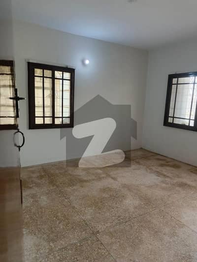 2 Bed DD Flat For Rent   Park view 3rd Floor   900 square feet boundary Wall pani, Electric,Gas no issue   Gulshan Iqbal block 10  Rent Demand 40000  *Code(16381)*