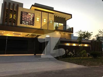 1 KANAL ELEGANT AND FULLY MAINTAINED SUPER HOT LOCATED BUNGALOW IS AVAILABLE IN THE BEST BLOCK OF DHA PHASE 7 LAHORE.