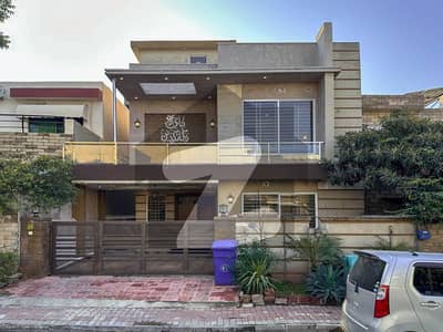 بحریہ ٹاؤن فیز 2 بحریہ ٹاؤن راولپنڈی,راولپنڈی میں 5 کمروں کا 10 مرلہ مکان 4.75 کروڑ میں برائے فروخت۔ بحریہ ٹاؤن فیز 2 بحریہ ٹاؤن راولپنڈی,راولپنڈی میں 5 کمروں کا 10 مرلہ مکان 4.75 کروڑ میں برائے فروخت۔
