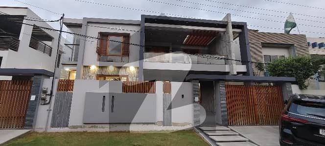 Brand New Ground+1 House (8 Bed) 550 Sq Yards DOHS Phase 1 Malir Cantt