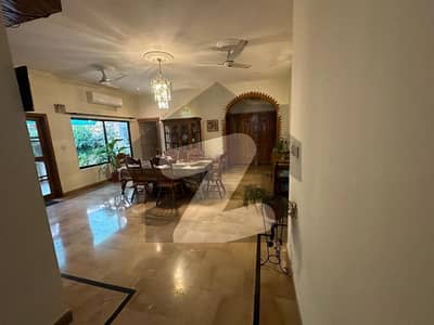 Single Storey House Available For Sale
