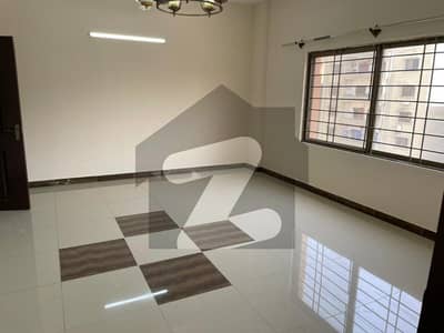 Chance Deal! Spacious 4-Bed Flat for Sale,