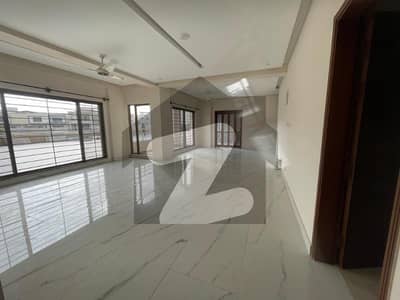 Brand New 4-Bed Luxury Flat For Sale In Askari-6 | Prime Location Near Malir Cantt