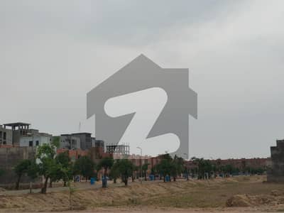 بحریہ ایجوکیشن اینڈ میڈیکل سٹی لاہور میں 5 مرلہ رہائشی پلاٹ 24.5 لاکھ میں برائے فروخت۔