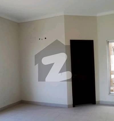 Prime Location House Of 200 Square Yards Is Available In Contemporary Neighborhood Of Bahria Town Karachi