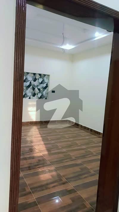 A Prime Location House Of 3 Marla In Bosan Road