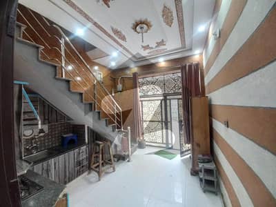 کینال بینک ہاؤسنگ سکیم لاہور میں 3 کمروں کا 3 مرلہ مکان 1.1 کروڑ میں برائے فروخت۔
