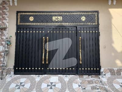 پیکو روڈ لاہور میں 4 کمروں کا 3 مرلہ مکان 1.5 کروڑ میں برائے فروخت۔