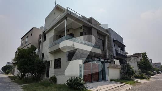 Corner House For sale In Beautiful Formanities Housing Scheme - Block MM