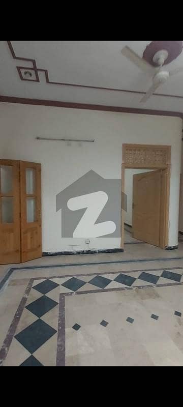 آئی ۔ 8 اسلام آباد میں 3 کمروں کا 12 مرلہ زیریں پورشن 1.8 لاکھ میں کرایہ پر دستیاب ہے۔