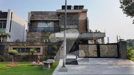 Fully Furnished 1 Kanal House Available In DHA Phase 6 - Block A For sale