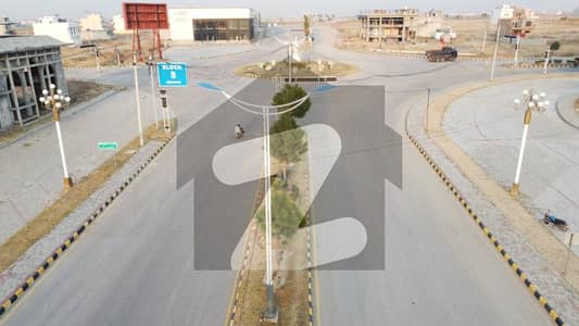 10 Marla old size plot for sale