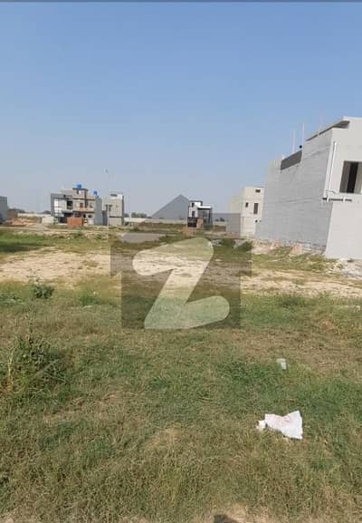10 marla Possession plot available for Sale in Paragon City