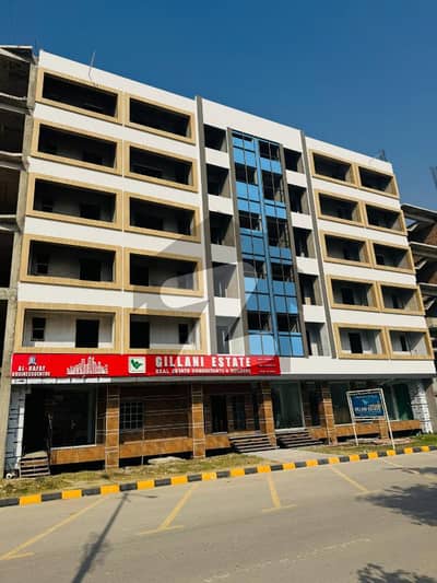 Shops Available For Rent Near Arc Monument