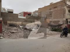 100 SQYD RESIDENTIAL PLOT AVAILABLE FOR SALE IN MODEL COLONY SHEET 22 OPPOSITE SAEED SUPER STORE