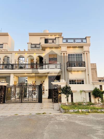 10 Marla Quality Construction Pair House for Sale in Citi Housing