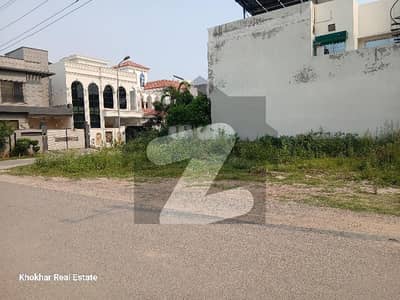 10 Marla Corner All duse clear investor Rate