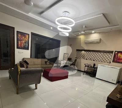 Upper Portion Of 1 Kanal Available In DHA Phase 5 - Block B