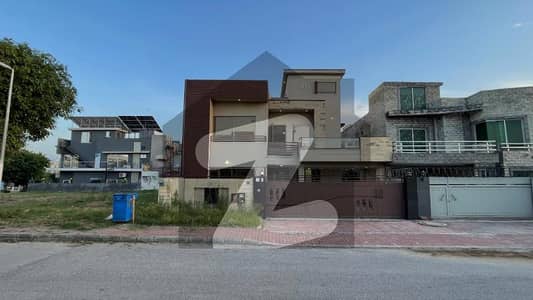 Very Affordable Price | 10 Marla Good Condition Slightly Used House For Sale Bahria Town Very Affordable Price | 10 Marla Good Condition Slightly Used House For Sale Bahria Town