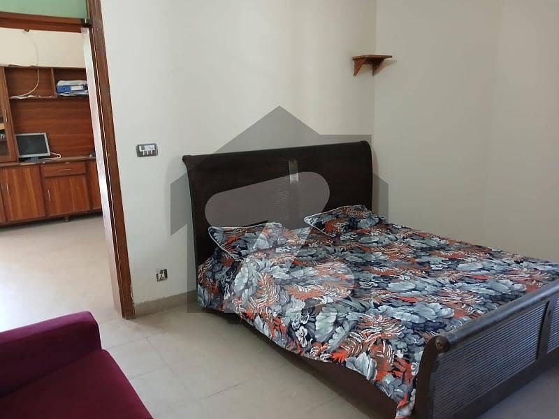10 Marla Upper Portion Available For Rent 10 Marla Upper Portion Available For Rent