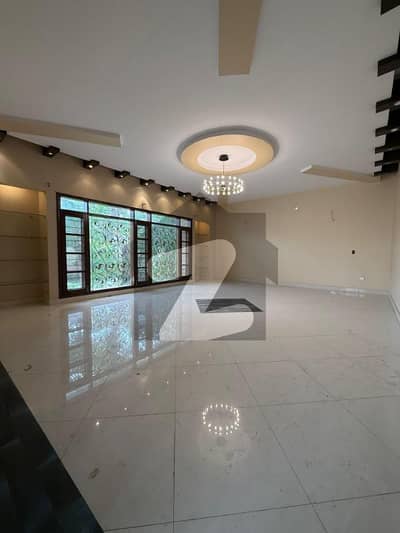 1000 Sq. Yards well maintained, spacious bungalow available for rent at DHA Phase 5