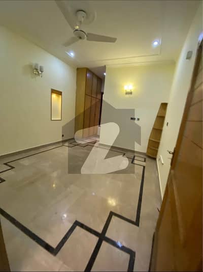 10 Marla Ground Portion For Rent