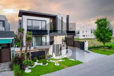 One Kanal Full Basement Finished bungalow   6 beds theater gym near Main broud way