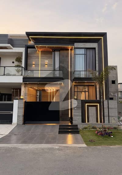 5 MARLA BRAND NEW ULTRA MODERN DESIGN HOUSE FOR SALE IN DHA RAHBER